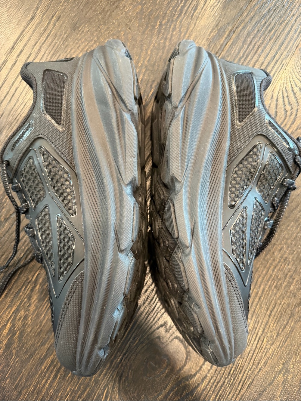 Hoka Clifton One9 Sneaker in Black / Carbon Black Mens 8 women’s 9 - Picture 5 of 10